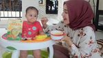 Ini 10 Pose Makan Keluarga Wakil Walikota Palu, Sigit Purnomo Alias Pasha Ungu