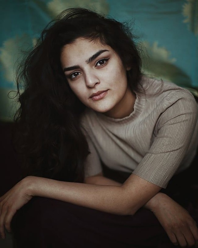 Untuk menjawab pertanyaan para saudara, pria 28 tahun tersebut menghubungi fotografer Bhumika Bhatia untuk membuat sebuah pemotretan unik. Pemotretan tersebut bermaksud untuk memberi tahu orang-orang jika Nikhil sebenarnya sudah menemukan sosok pujaan. Foto: Instagram Bhumika Bhatia