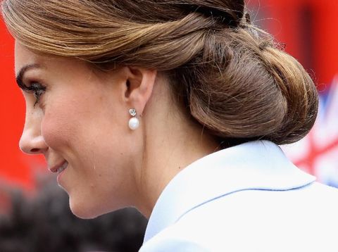 Benda Rp 15 Ribuan yang Bikin Kate Middleton Tetap Cantik 