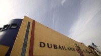 Dubailand seharga US$ 64 miliar atau sekitar Rp 800 triliun dengan luas 278 kilometer persegi, Dubailand akan memiliki enam bagian taman hiburan, tempat olahraga, ekowisata, fasilitas kesehatan, atraksi sains, dan hotel. Dubailand juga akan memiliki hotel terbesar di dunia dengan 6.500 kamar dan sebuah mal seluas 10 juta kaki persegi. Proyek ini dijadwalkan akan selesai pada 2025. Thebalance.com/Istimewa.