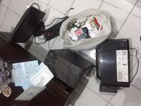 Barang bukti yang diamankan dari tersangka pemalsu Kartu Keluarga (Foto: Ardian Fanani)