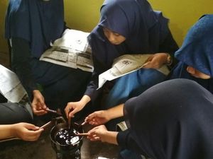 Riuhnya Pelajar SMA Belajar Membatik Khas Lamongan