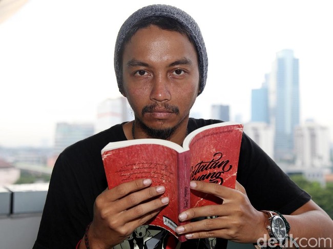 5 Chord untuk Pemula dan Lirik Lagu Fiersa Besari yang Bikin Galau