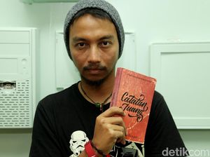Tentang Fiersa Besari, Penulis Lagu Waktu Yang Salah Idola Milenial