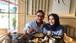 Ini 10 Pose Makan Keluarga Wakil Walikota Palu, Sigit Purnomo Alias Pasha Ungu