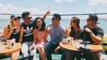 Begini Nih Gaya Ayu Ting Ting, Bilqis dan Keluarganya Kulineran