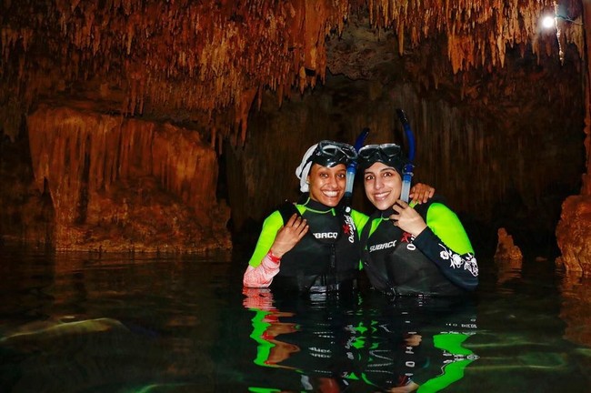 Tahera Rahman pernah mengunjungi Bryce Canyon National Park Amrika, hingga Mirador Playa Delfines di Mexico. Aku pernah melakukan banyak hal yang aku inginkan dalam hidupku, dan hijab tak pernah jadi batasan, ungkap Rahman kepada Quad City Times. Foto: Instagram/TaheraTV