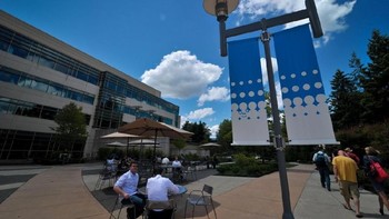 Bagaimana menurut kalian tentang kantor Microsoft ini? (Foto: Filmateria Digital LLC)