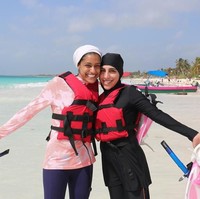 Tahera Rahman juga cukup aktif berolahraga. Ia pernah mengikuti acara lari bersama teman-temannya. Banyaknya kegiatan yang ia jalani membuktikan bahwa ia masih bisa beraktivitas dengan normal seperti wanita lainnya di AS. Foto: Instagram/TaheraTV