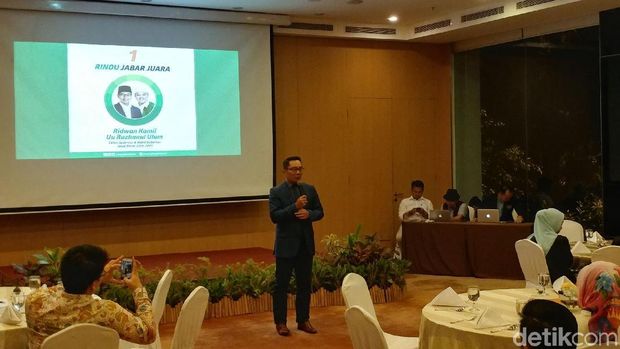 Kumpulkan Donatur, Ridwan Kamil Gelar Gala Dinner dengan Pengusaha
