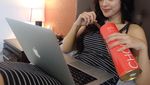 Selain Hobi Yoga, Pedangdut Selvi Kitty Juga Suka Makanan Tradisional