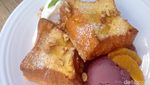 Kafe Mungil Ini Punya Pancake Jepang yang Mulus Lembut dan Gurih