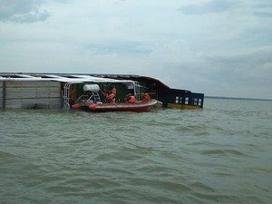 Kapal Kayong Utara Tenggelam di Sungai Musi, 1 ABK Hilang