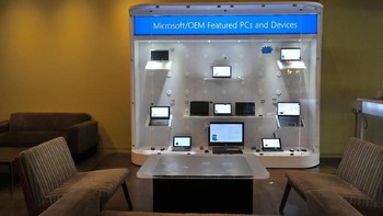 Tampilan bermacam perangkat milik Microsoft. (Foto: Filmateria Digital LLC)