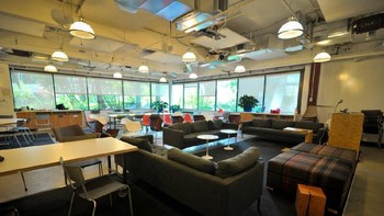 Nantinya usai kampus microsfot direnovasi bakal bisa menampung 47 ribu karyawan yang saat ini bekerja di kantor pusat perusahaan dan juga kemungkinan akan menambah 8 ribu orang lagi. (Foto: Filmateria Digital LLC)