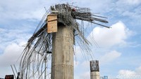 Tiang girder proyek Becakayu ambruk pada pukul 03.40 WIB.