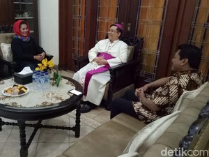 Kunjungi Uskup Malang, Puti Soekarno Tegaskan Komitmen Kebangsaan