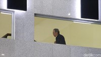 Saksi lainnya yaitu atas nama Dudu yang disebut berasal dari unsur swasta. Dudu juga bakal dimintai untuk tersangka Anang.