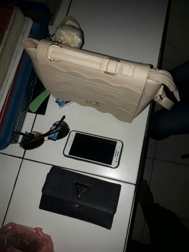 Menjambret Wanita Bermotor Dini Hari, 3 Pria Dicokok Tim Vipers Menjambret Wanita Bermotor Dini Hari, 3 Pria Dicokok Tim Vipers