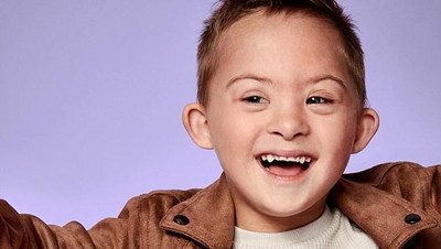 Aksi Anak-anak Difabel yang Bergaya Bak Model Profesional