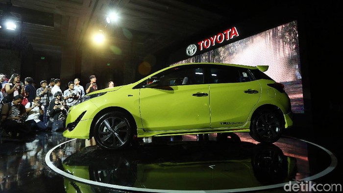 Toyota meluncurkan Yaris yang lebih canggih di Grand Ballroom, Kempinsky, Jakarta, Selasa, (20/2/2018). Mobil dijual mulai Rp 235 juta sampai Rp 275,9 juta. Yaris memiliki 3 tipe yakni E, G dan TRD Sportivo masing-masing dengan transmisi manual dan otomatis.