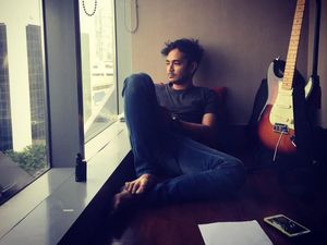 Ragam Aktivitas Fisik Marthino Lio, Pemeran Adam yang Bikin Baper di Eiffel Im In Love 2