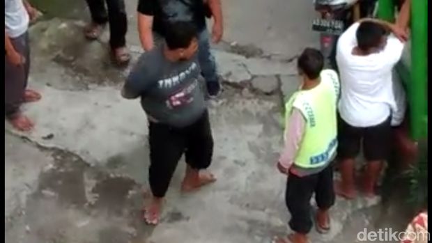 Beredar Video Tersangka Narkoba Lari Setelah Ditangkap Polisi Solo