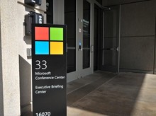 Microsoft Tawarkan Pengunduran Diri Sukarela 60.000 Karyawan