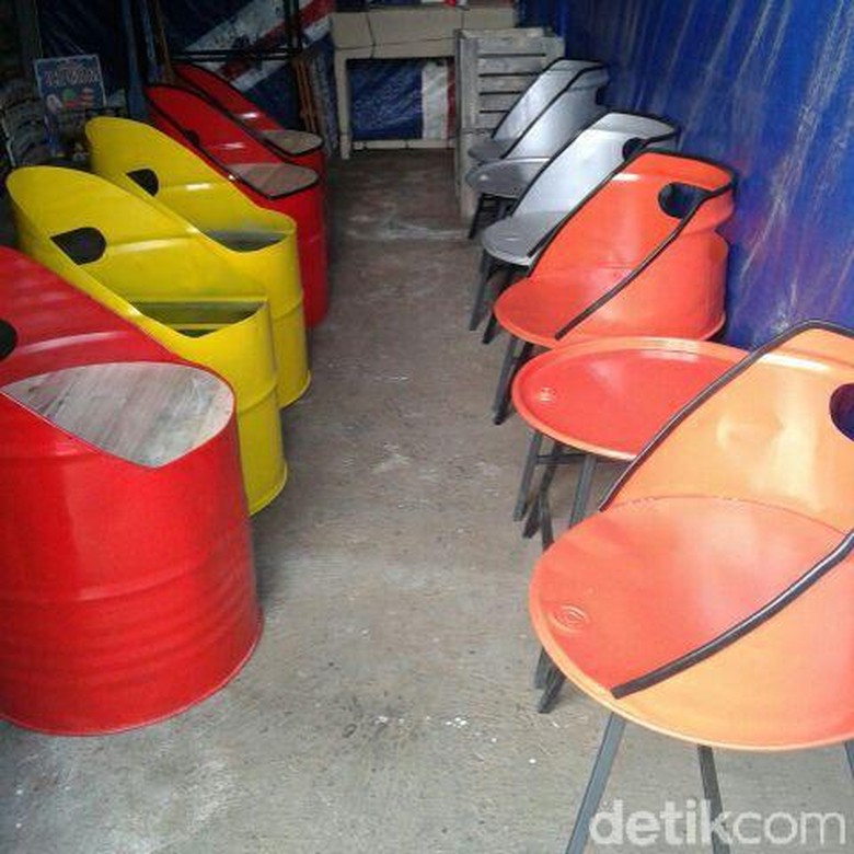 Bukan Hanya Kayu, Di Jepara Ada Furnitur dari Limbah Drum Bekas Bukan Hanya Kayu, Di Jepara Ada Furnitur dari Limbah Drum Bekas