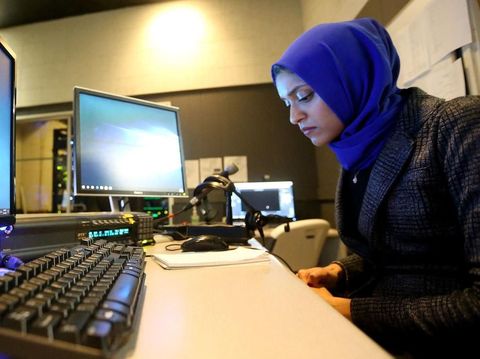 Ini Hijabers Pertama yang Jadi Pembawa Berita di AS