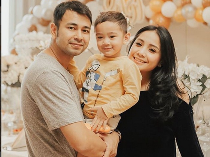 Filmnya Dihujat karena Pakai Profesi Suster, Ini Kata Raffi Ahmad