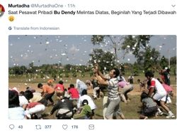 Meme Lucu Bu Dendy Sebar Duit Ramai Bertebaran
