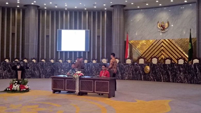 MA-Menlu Perbarui MoU Bantuan Teknis Penanganan Perkada Perdata MA-Menlu Perbarui MoU Bantuan Teknis Penanganan Perkada Perdata
