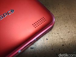 Menjajal Ponsel Selfie Lokal Rp 900 Ribu