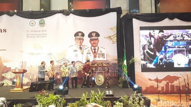 Buka Rakernas APPSI, Mendagri Ingin Kepala Daerah Saling Sinergi Buka Rakernas APPSI, Mendagri Ingin Kepala Daerah Saling Sinergi