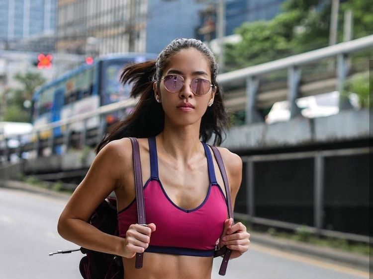 Mengintip Tubuh Cetar Model Kebugaran Cantik dari Thailand