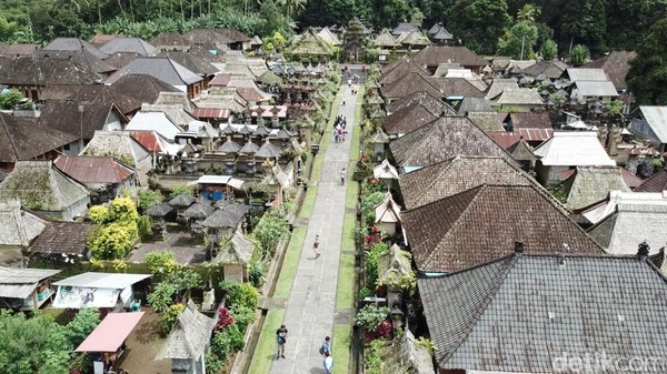 Desa Adat Penglipuran memang masih menjaga ketradisionalannya (Muhammad Zaky Fauzi Azhar/detikTravel) Desa Adat Penglipuran memang masih menjaga ketradisionalannya (Muhammad Zaky Fauzi Azhar/detikTravel)