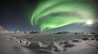 Svalbard jadi destinasi terpincil di Norwegia. Selain berselimut salju, daerah ini juga jadi tempat yang pas untuk menikmati fenomena aurora da midnight sun. (Thinkstock)