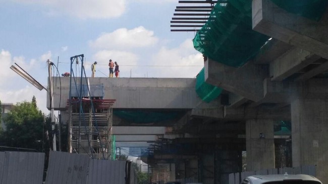 Nasib LRT Jakarta di Tengah Moratorium Proyek Layang