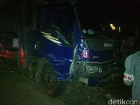 Truk yang terlibat kecelakaan. 