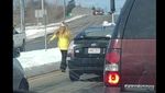 Foto: Viral Insiden Pria Dorong Wanita ke Salju di New Hampshire
