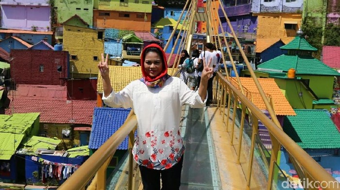 Puti Jatuh Hati dengan Kreativitas Kampung Arek Malang