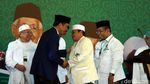 Kenakan Jas dan Sarung, Jokowi Buka Dzikir Kebangsaan
