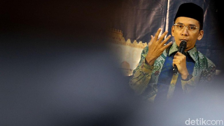 TGB Sebut Gubernur NTB Terpilih Dukung Jokowi, PKS: Itu Hoax TGB Sebut Gubernur NTB Terpilih Dukung Jokowi, PKS: Itu Hoax
