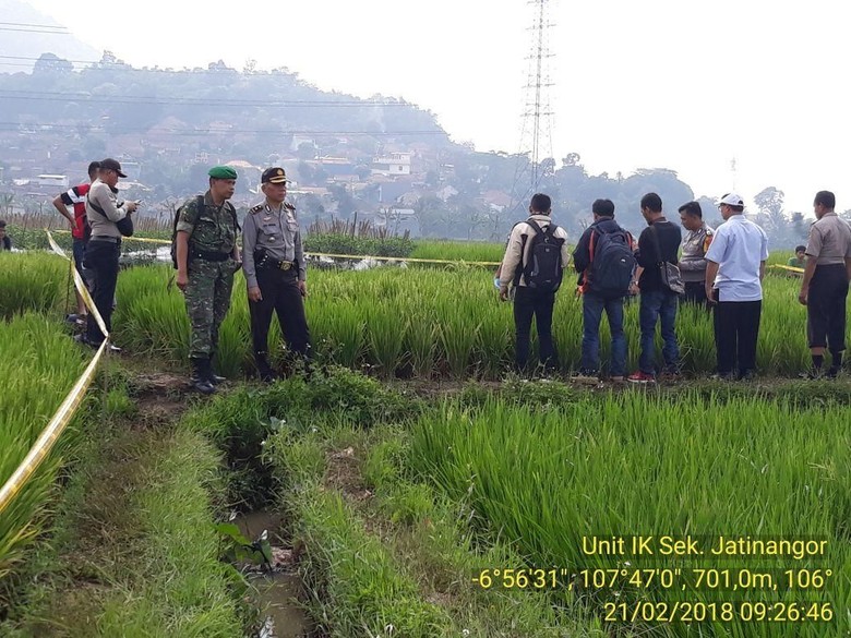 Siswa SMK di Sumedang Ditemukan Tewas di Tengah Sawah Siswa SMK di Sumedang Ditemukan Tewas di Tengah Sawah