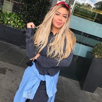 Rafaella merupakan seorang model untuk Elleven Wear, sebuah toko fashion di Santos yang dimulai oleh keluarganya. Foto: Instagram