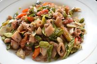 Resep Sarwendah Pedas Mantap Cumi Pete dan Tongkol Resep Sarwendah Pedas Mantap Cumi Pete dan Tongkol