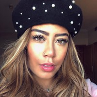  Rafaella kerap kali membagikan keseharian dirinya seperti berlibur, berkumpul bersama teman dan keluarga, hingga potret selfienya. Foto: Instagram