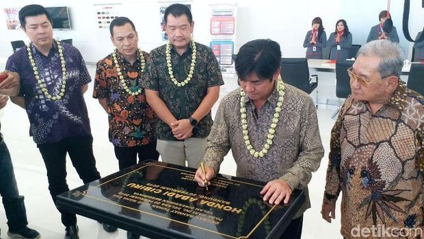 Honda Perkuat Jaringan Diler Mobil di Bandung