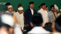 Acara dibuka dengan menyanyikan lagu kebangsaan Indonesia Raya, dilanjutkan dengan pembacaan ayat suci Al-Quran oleh qari yang telah ditunjuk.